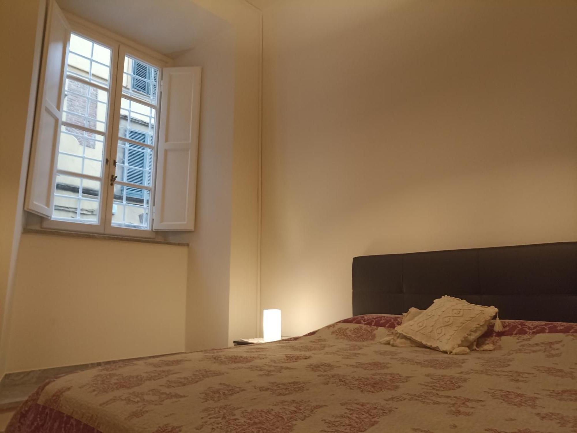 Villa Gem In The City Center Of Lucca With Air Conditioning - Exclusive Ground Floor House Inside The Walls Close To Botanical Garden And Piazza San Martino Exterior foto